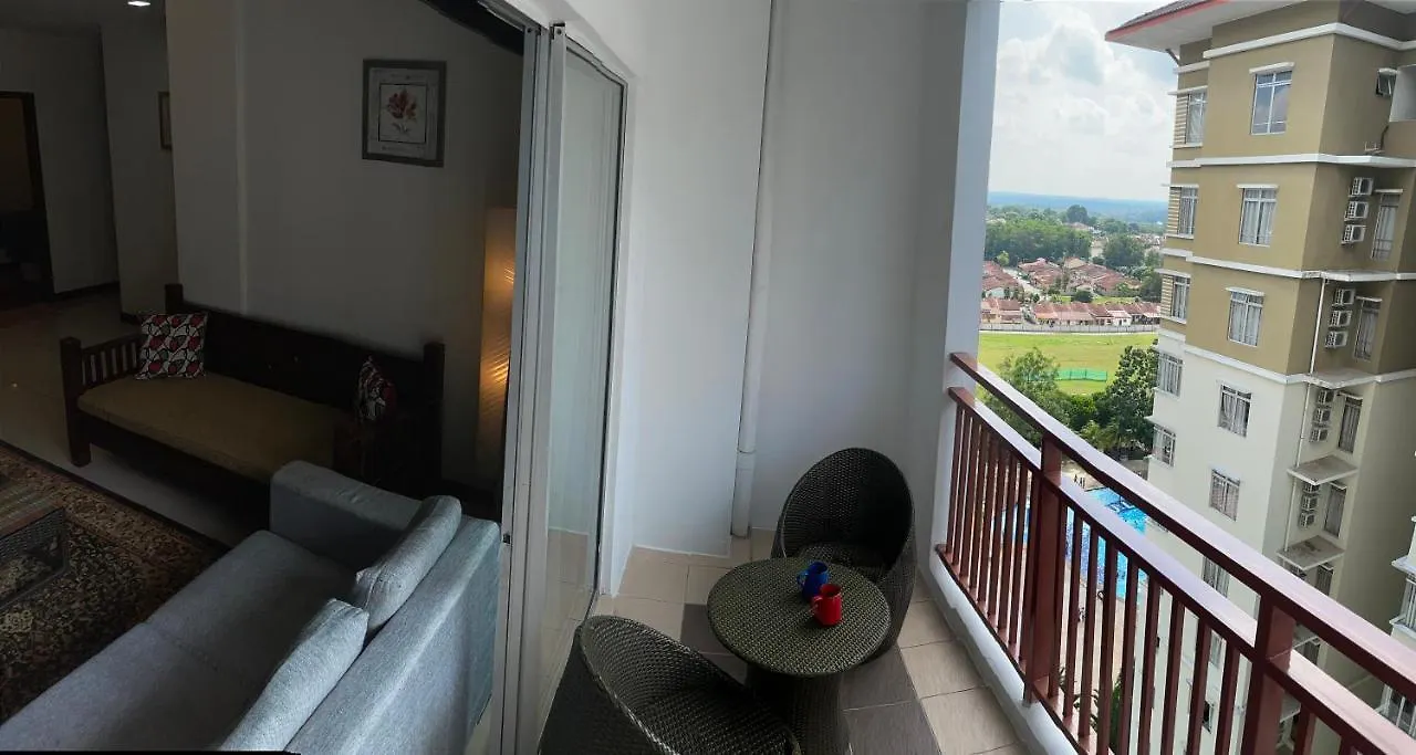 Homestay 3 Rooms Suite Apartment 8-10Pax At Amari Villa Bukit Katil, Ayer Keroh Melaka 0*, Malacca